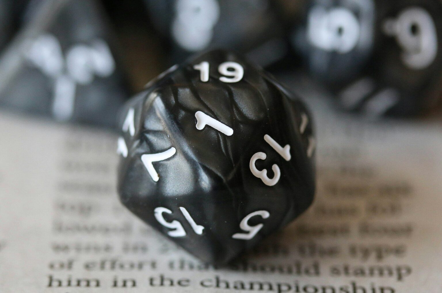 Dados de RPG - Quando e como rolar dados - R2PG